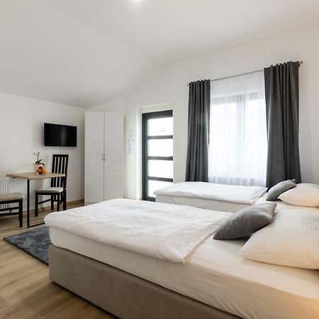 Apartmani Gundulic Osijek Exterior foto
