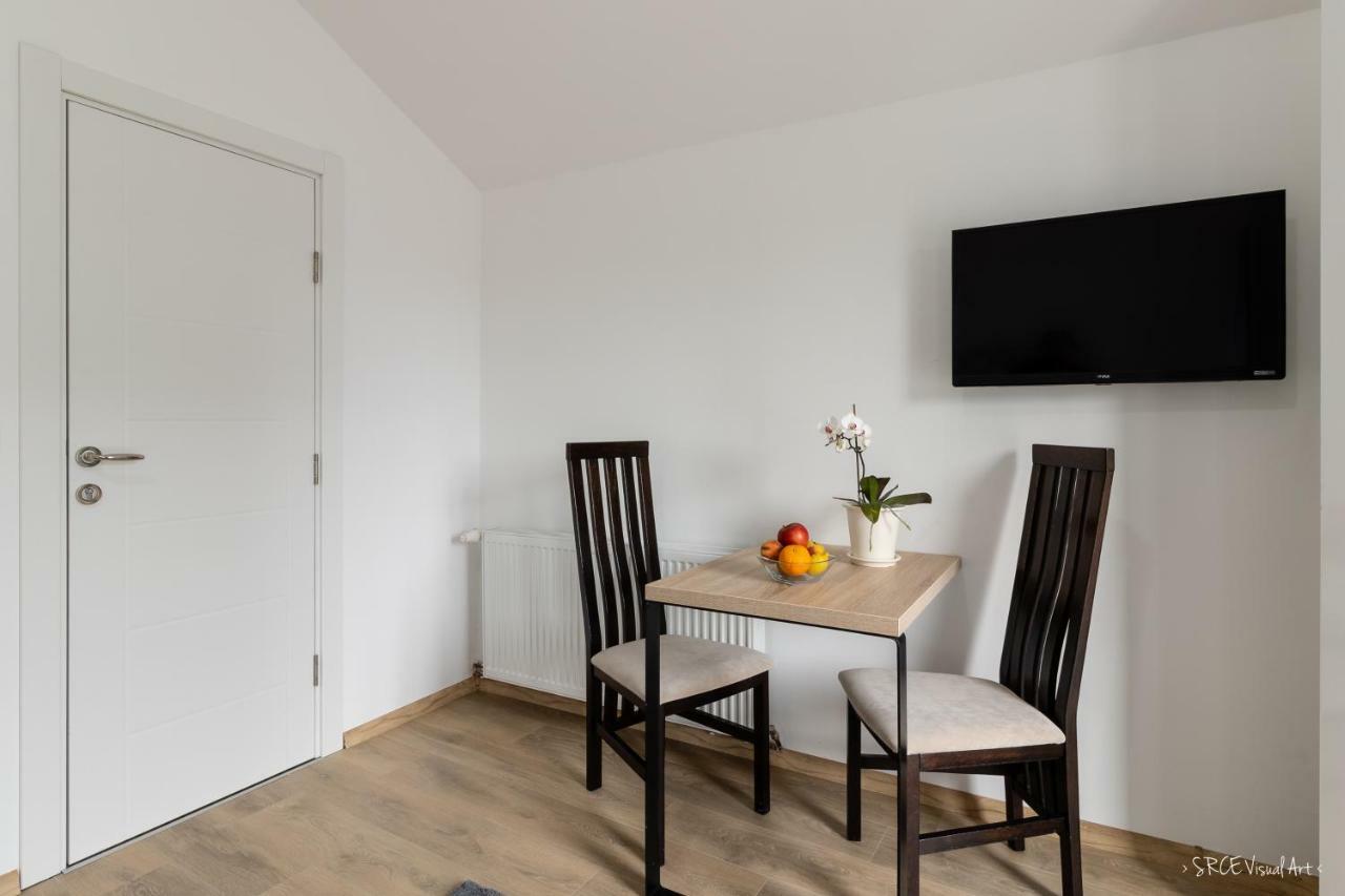 Apartmani Gundulic Osijek Exterior foto